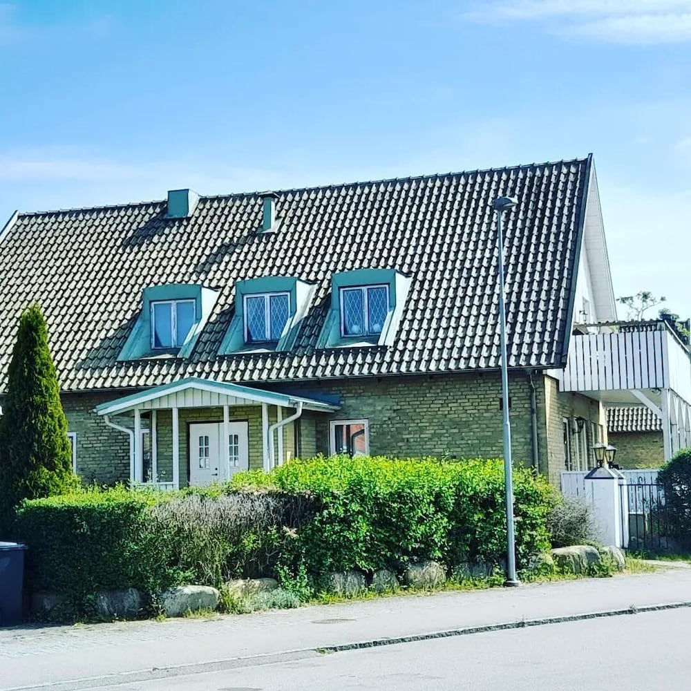 House photo 2