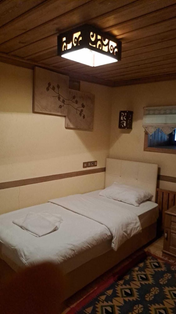 Economy Room photo 2