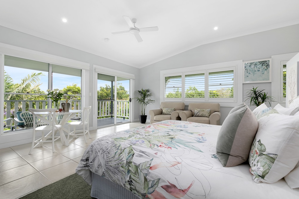 x Luxury Suite, 1 Bedroom, Garden View, Garden Area photo 2