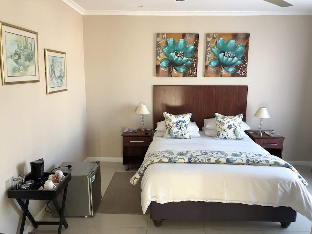 Luxury Room - Photo 22