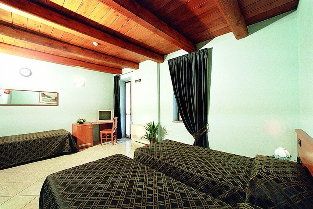 Superior Triple Room photo 1