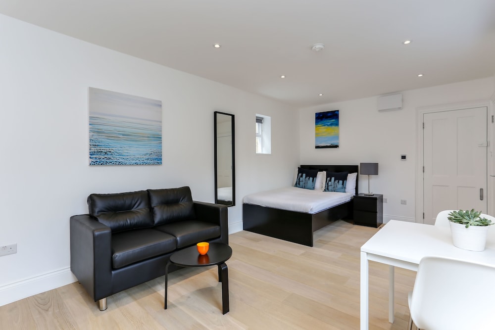 Standard Studio Apartment photo 1