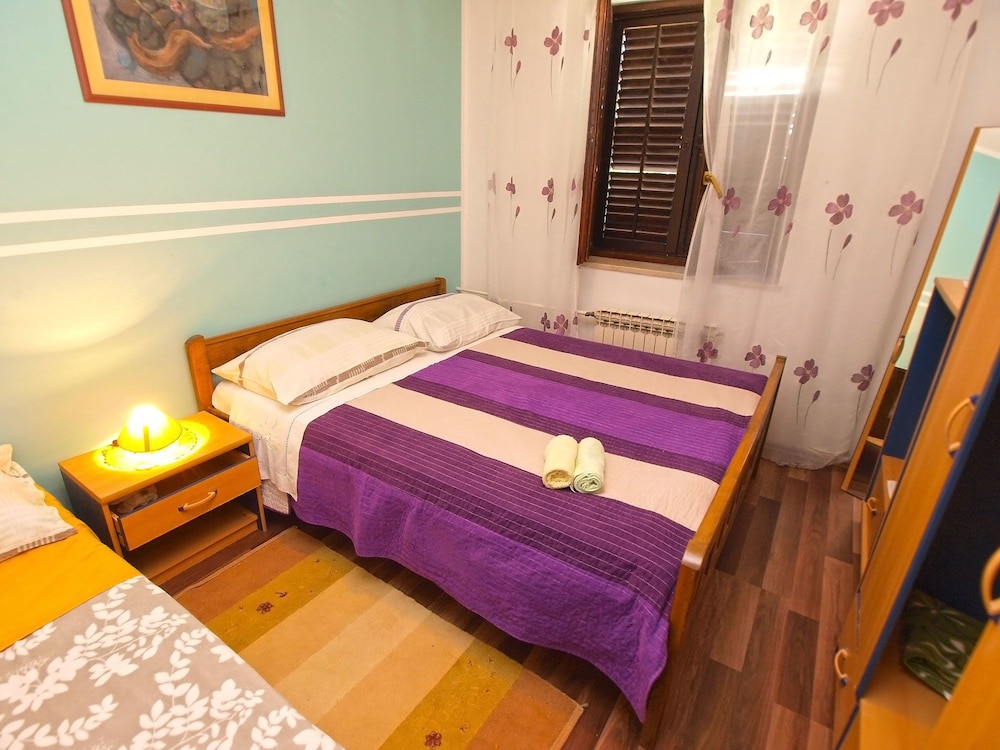 Apartment, 2 Bedrooms (378/859)