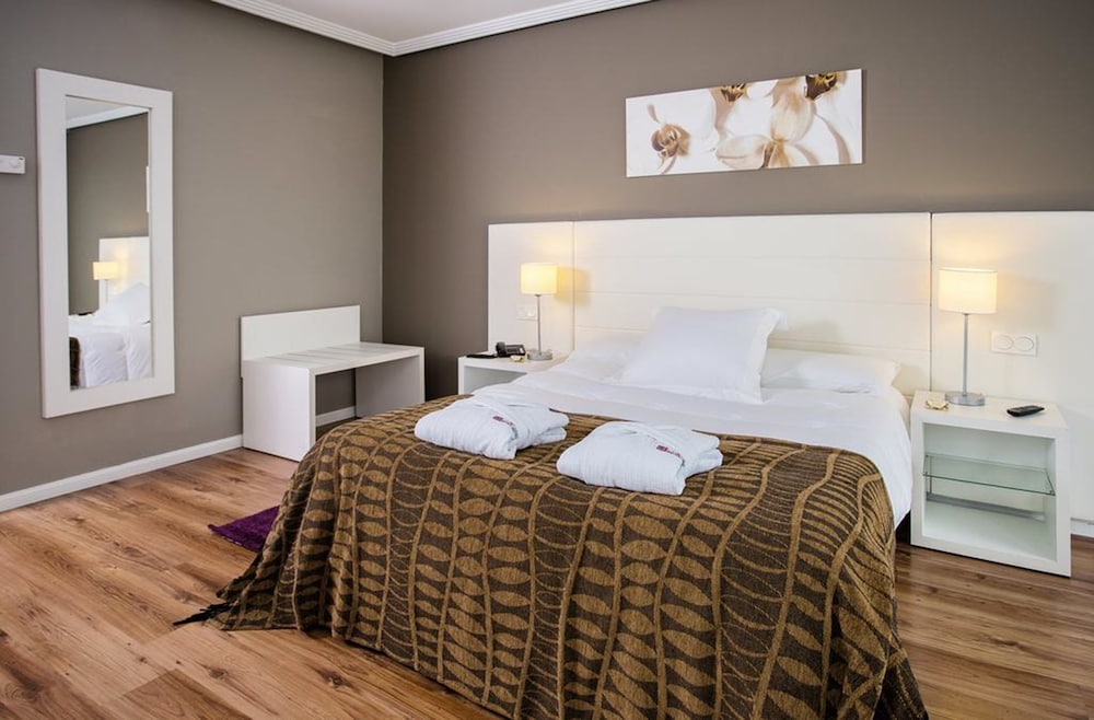 Double Room - Photo 4