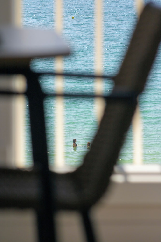 Standard Triple Room, Ocean View - Photo 4