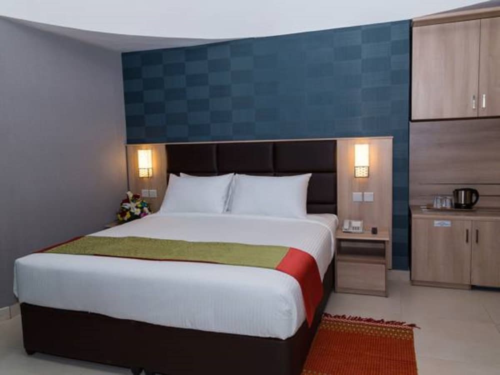 Executive Suite photo 3