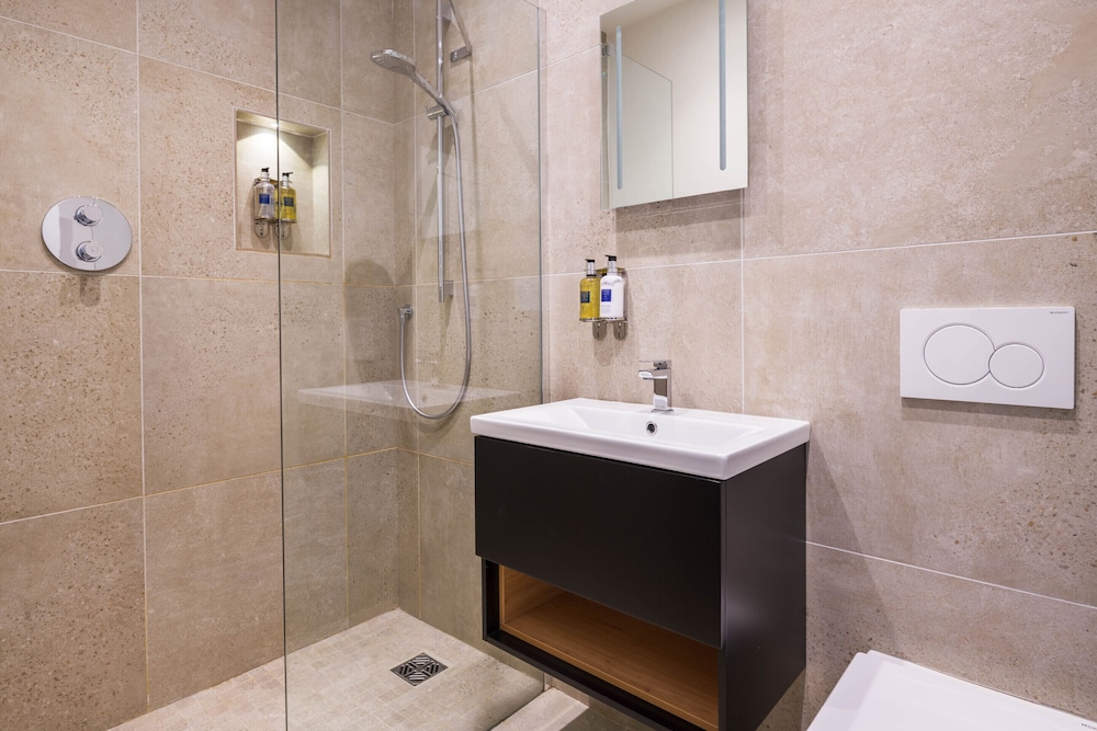 Double Room, Ensuite (Country View) photo 3