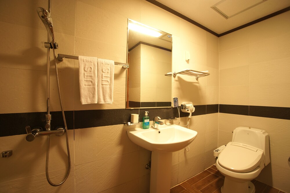 Royal Suite - Photo 2