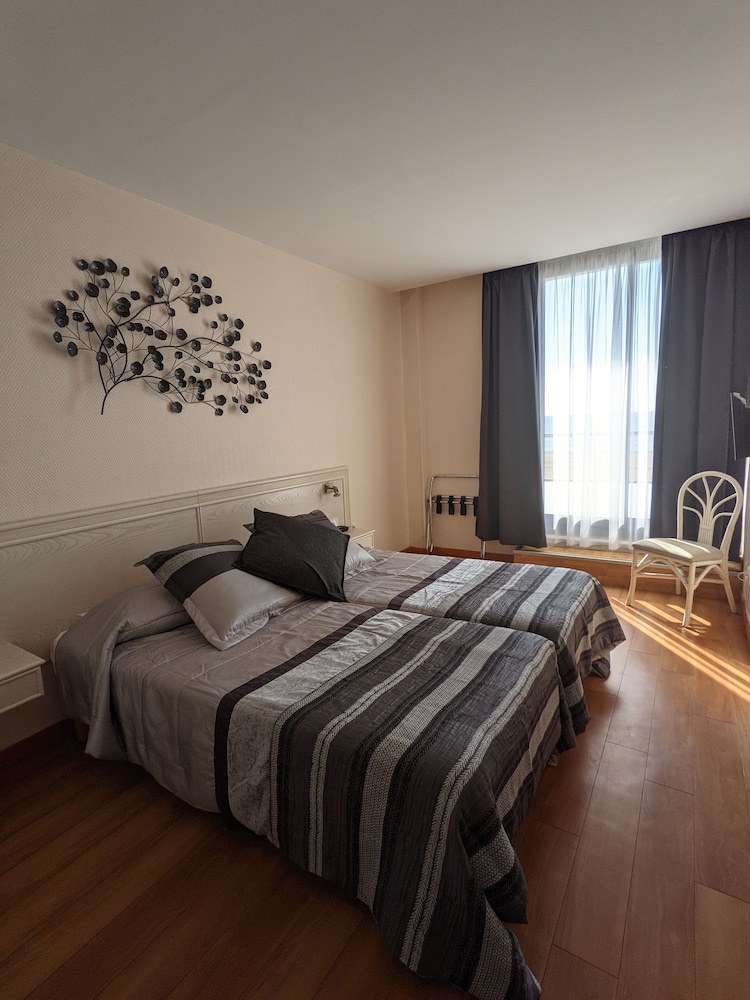 Twin Room, Balcony, Sea View