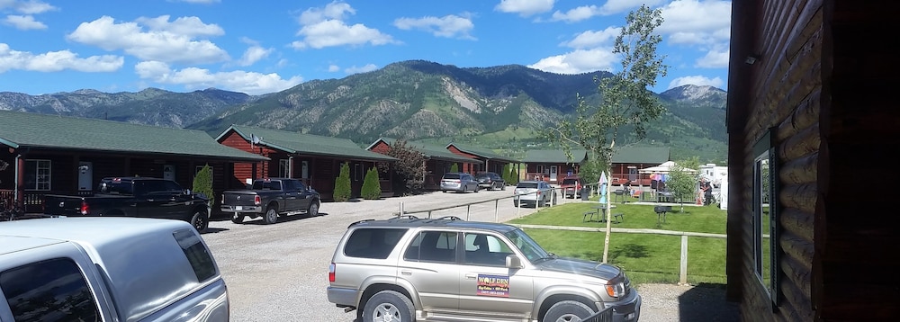 Cowboy Bunkhouse photo 3