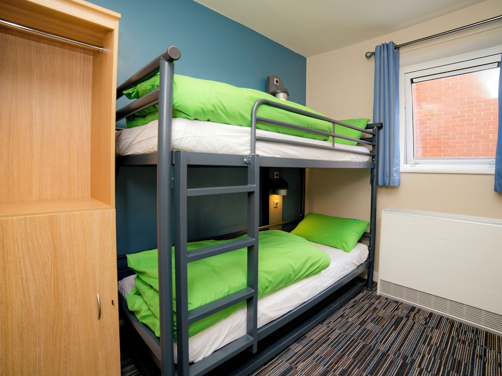 Room (4 Bed Double Private) photo 2