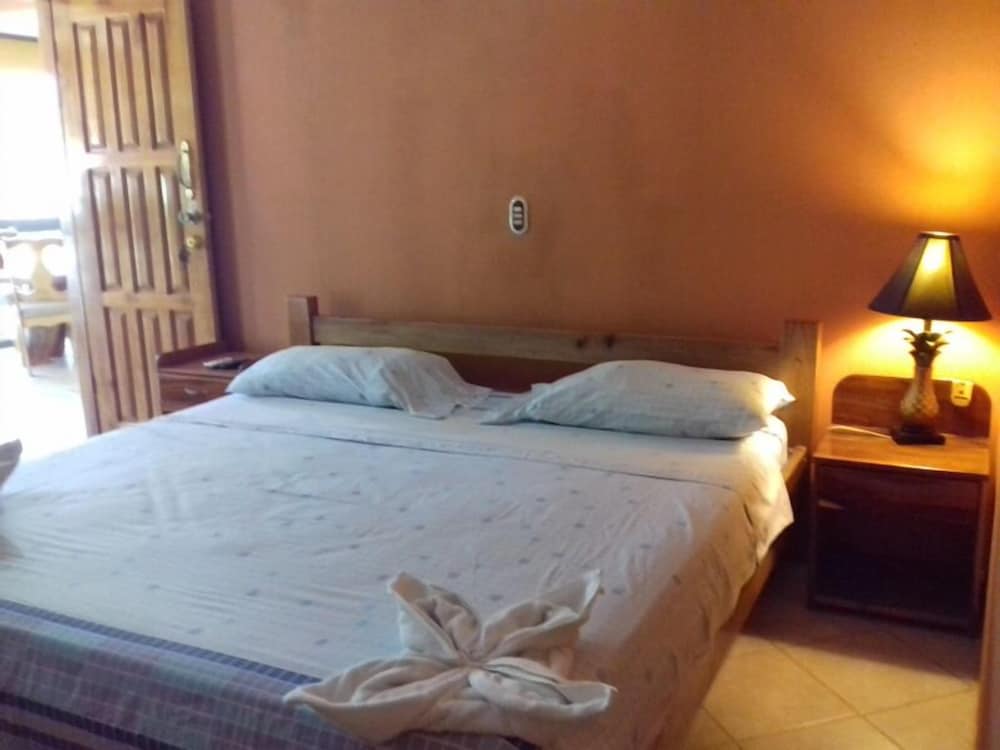 Double Room, 1 King Bed, Private Bathroom photo 1