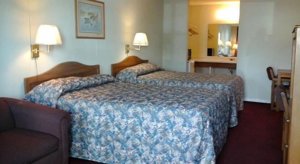 Standard Room, 2 Double Beds, Smoking photo 2