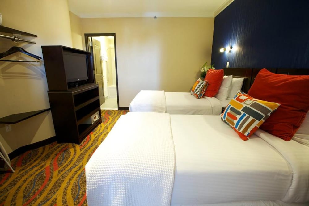 Double Twin Room