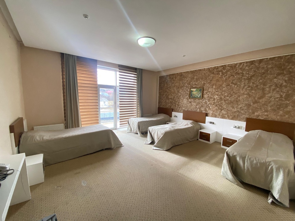 Standard Quadruple Room, Balcony