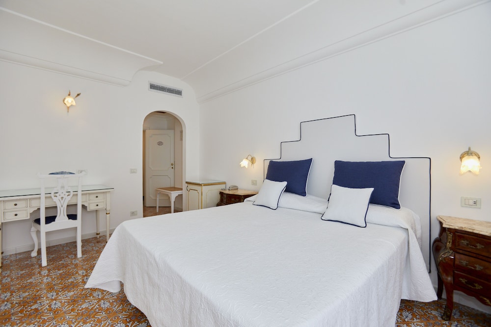 Deluxe Triple Room, 1 Bedroom, Sea View - Photo 7