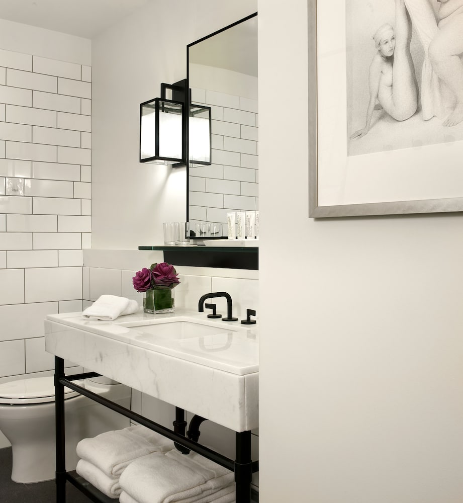 Deluxe Suite - Photo 4