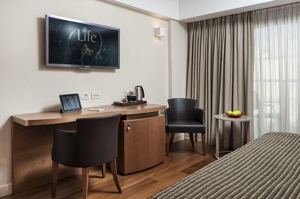 Premium Room thumbnail 5