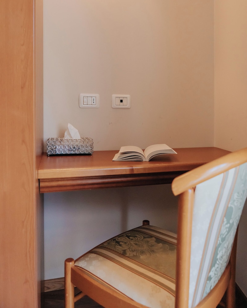 Comfort Double or Twin Room photo 3
