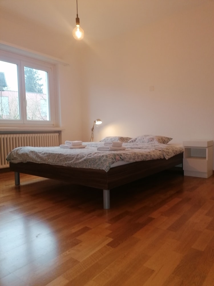 House (incl. cleaning fee 70 CHF) photo 2
