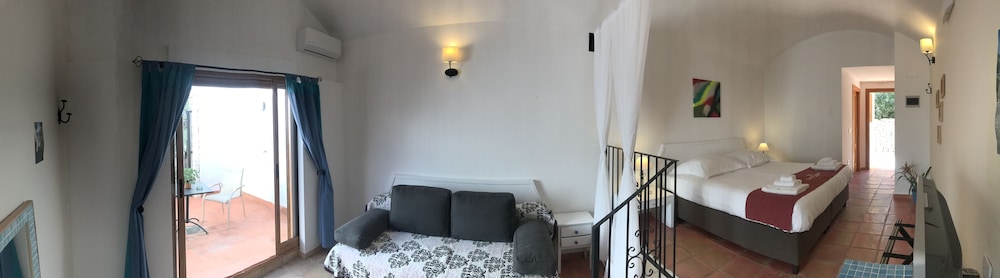 Apartment, 1 Bedroom, Terrace photo 3