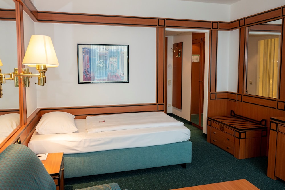 Single Room photo 1