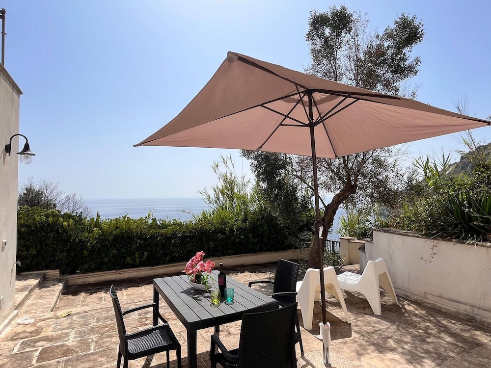 Villa, 2 Bedrooms, Smoking, Terrace
