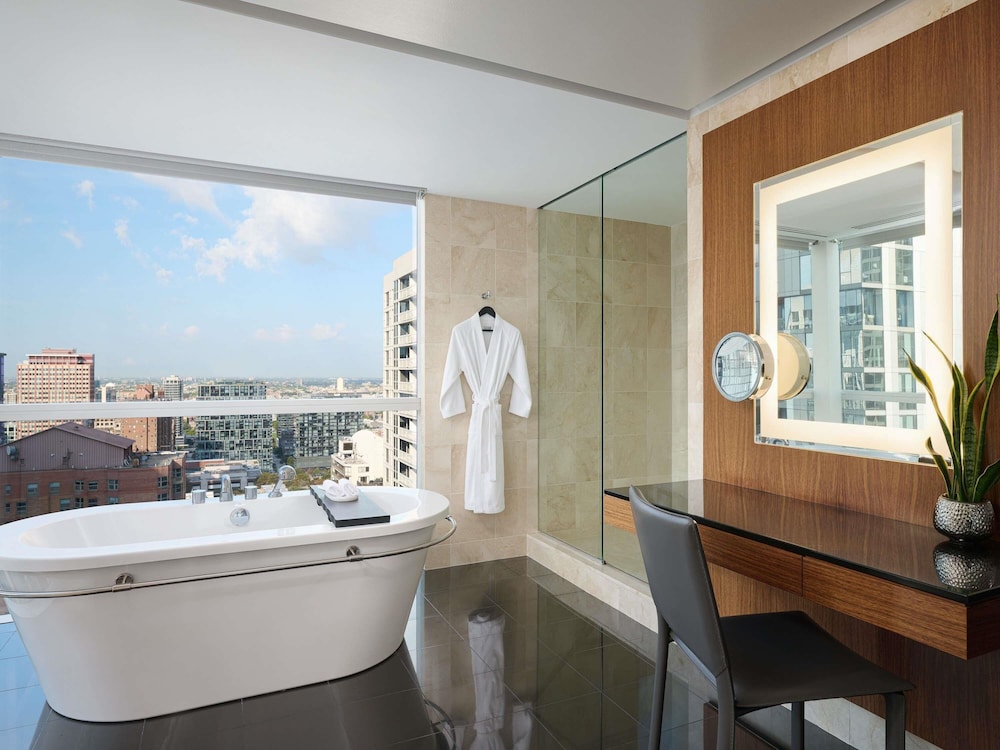 Presidential Suite, 1 King Bed - Photo 6