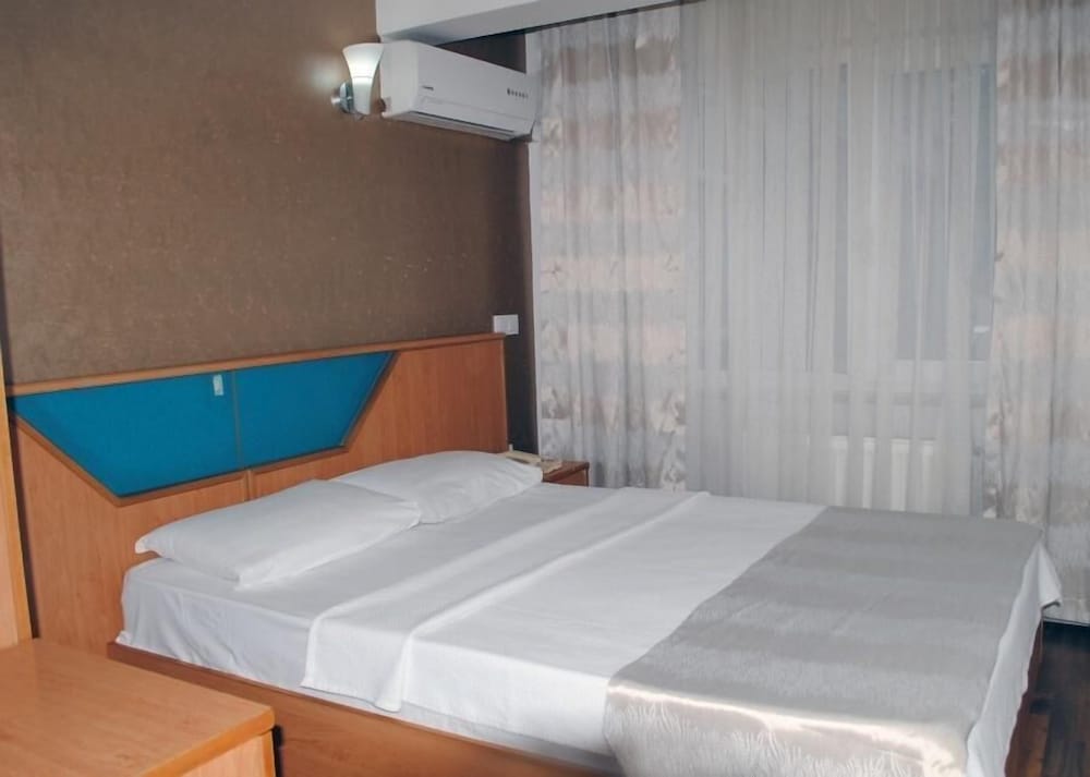 Family Quadruple Room photo 3
