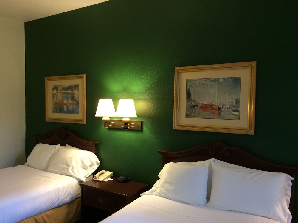 Deluxe Double Room, 2 Double Beds, Non Smoking photo 2