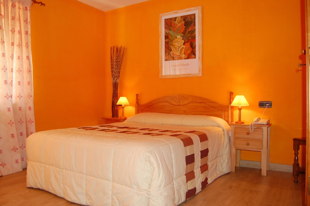 Double Room - Photo 1