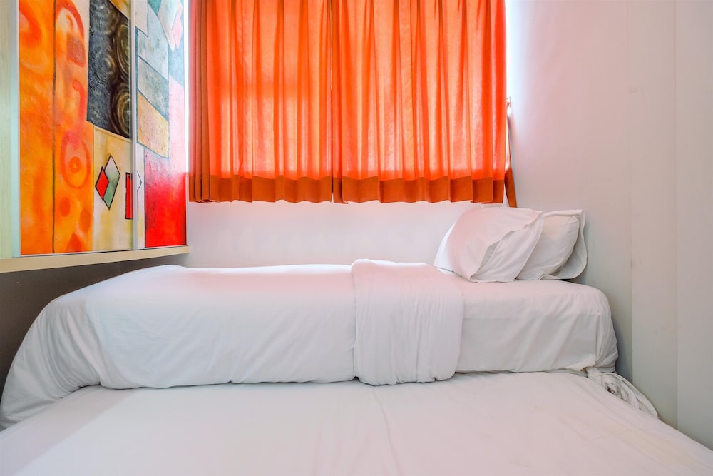 Room - Photo 11