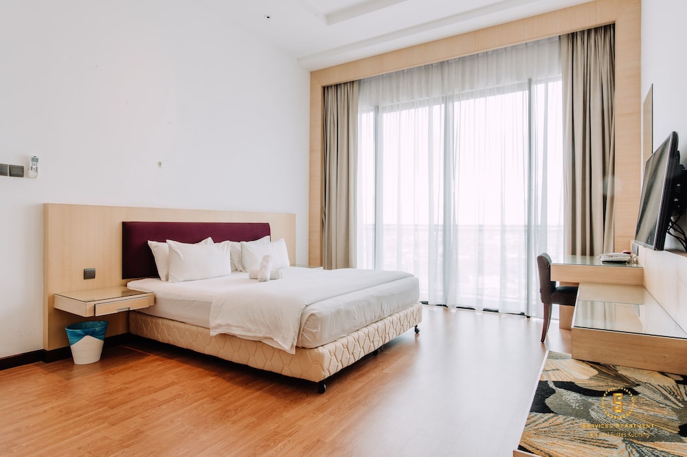 3 Bedrooms Apartment (Premier) photo 2
