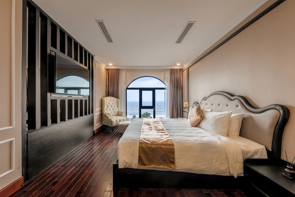 Signature Suite