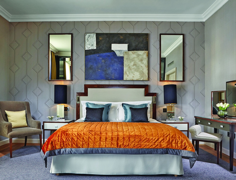 Executive Suite (with Spa and Executive Club Access)