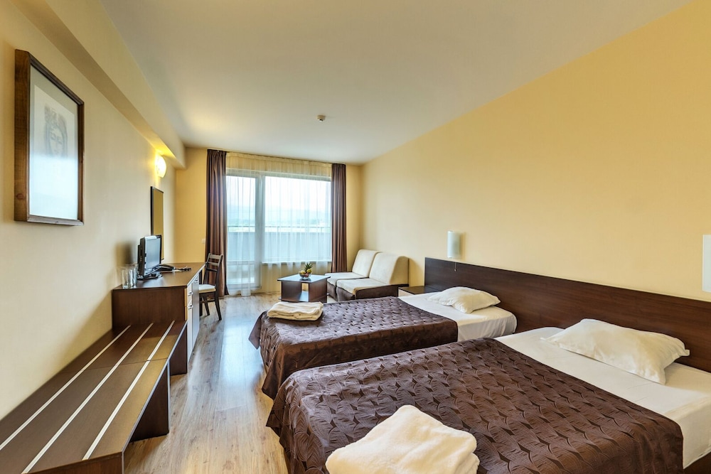 Comfort Double Room, Balcony, Mountain View