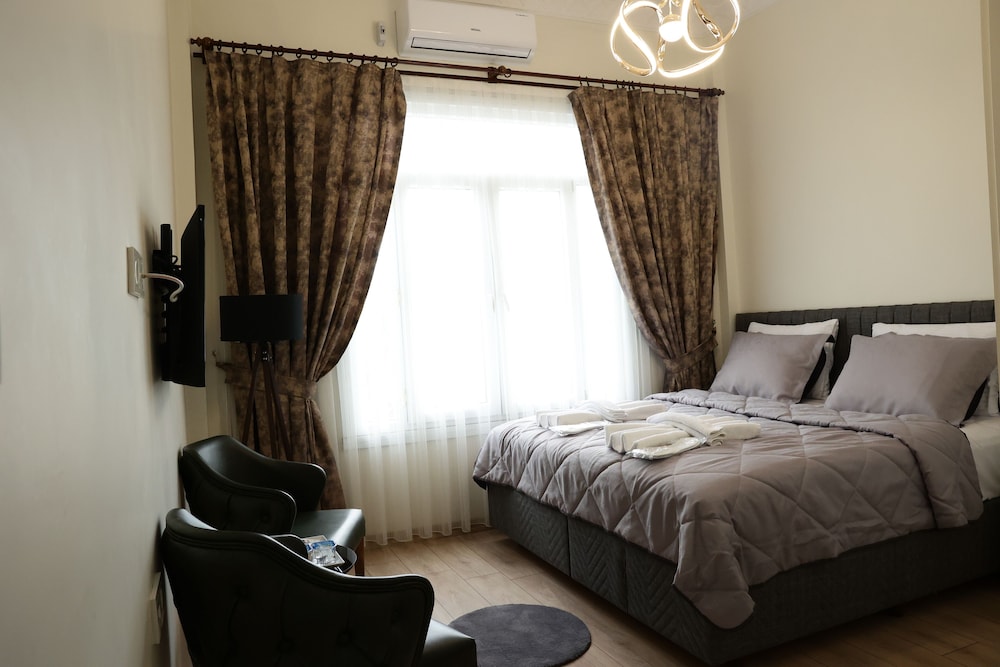 Standard Studio Suite photo 2