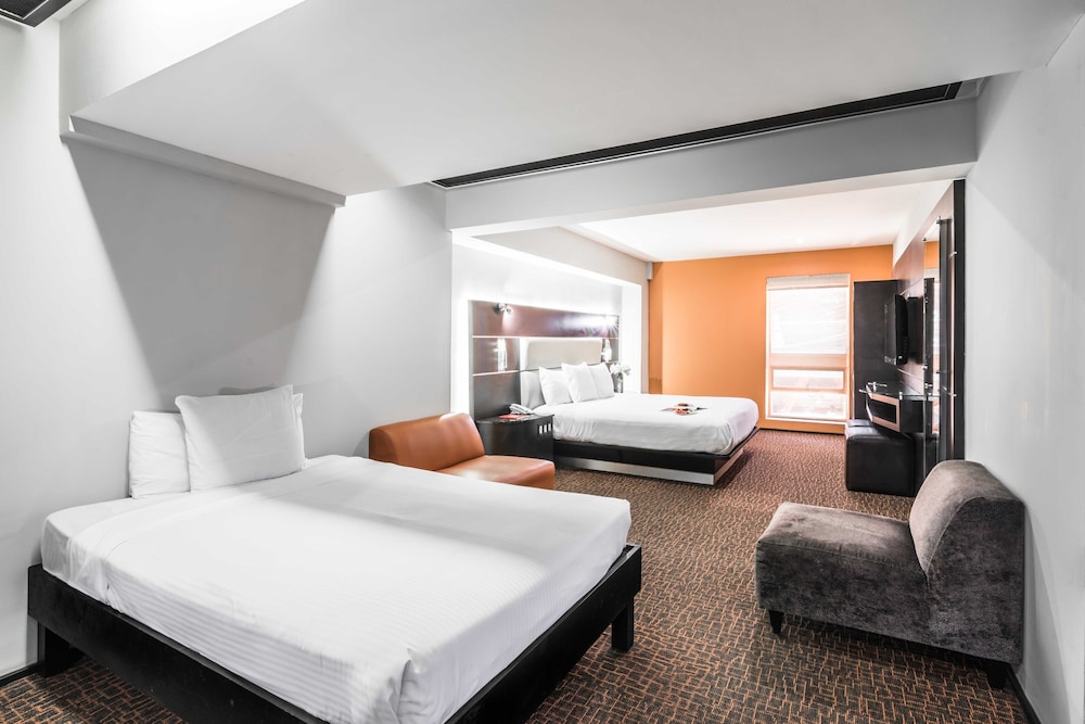 Twin Room - Photo 1