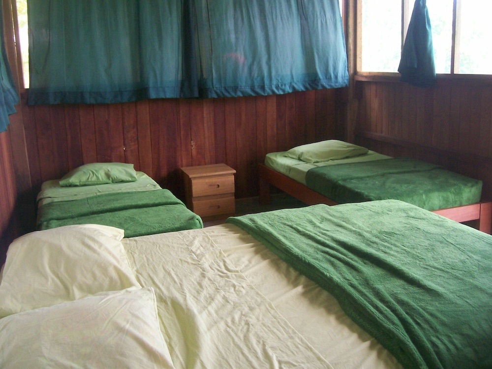 Family Double Or Twin Room, Mixed Dorm, Balcony, Garden View photo 1