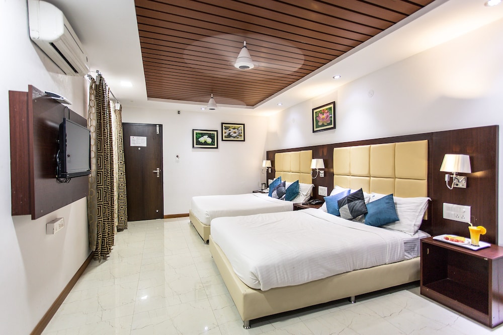 Classic Quadruple Room - Photo 1