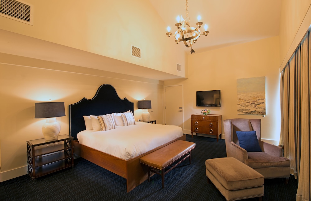 Admiral'S Suite