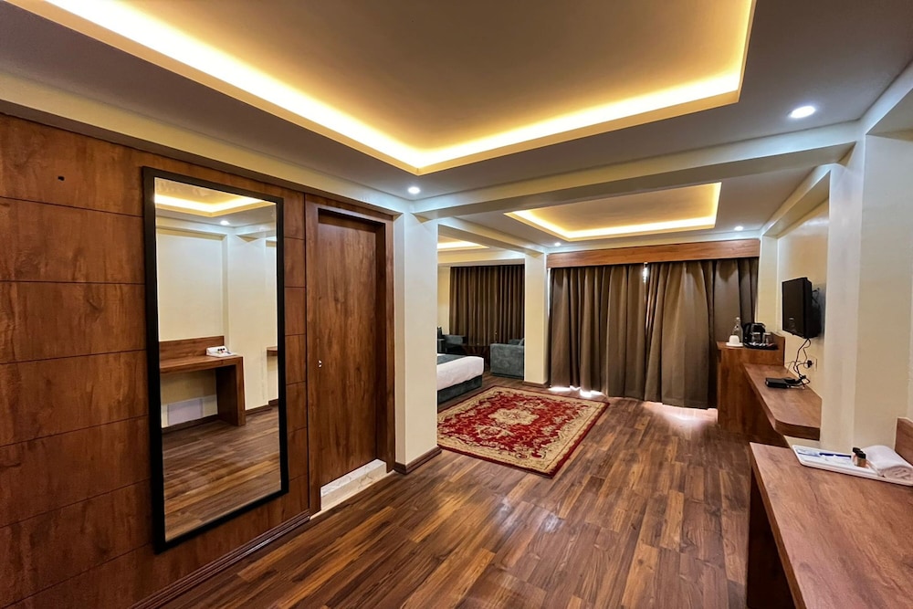 Premium Room, Balcony, Hill View