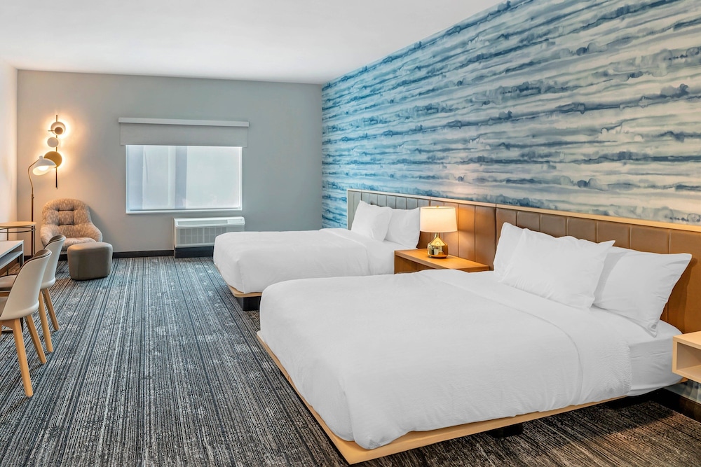 Classic Studio Suite, 2 Queen Beds (Hearing Accessible) - Photo 8