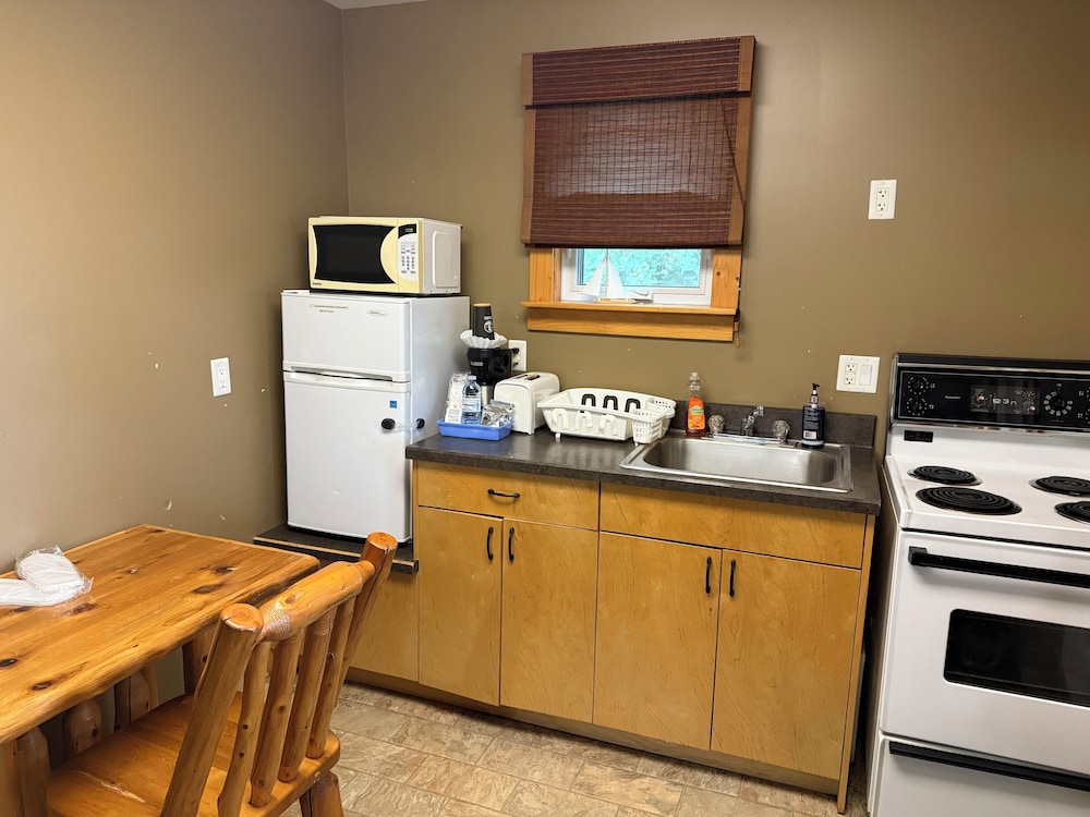 Superior Suite, 2 Queen Beds, Kitchenette photo 3