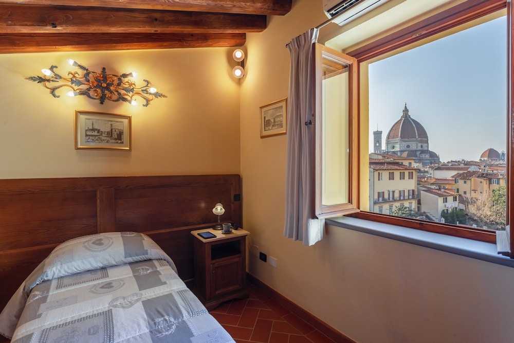 Triple Room, City View photo 1