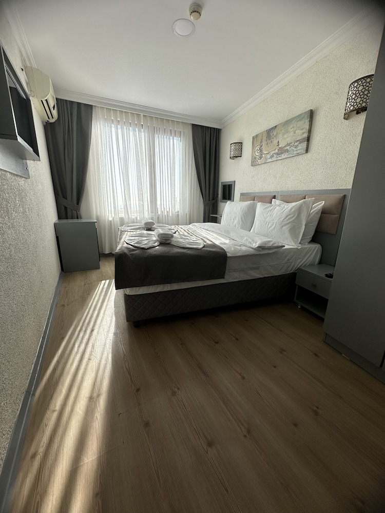 Standard Twin Room photo 3