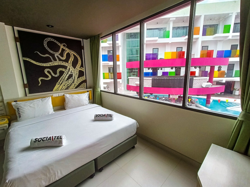 Superior Room, 1 King Bed - Photo 1