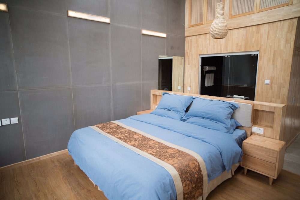 Deluxe Double Room with Courtyard photo 1