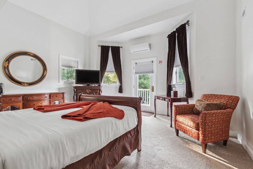 K Suite - Queen Castle Suite, 1 Queen Bed, 2nd Floor