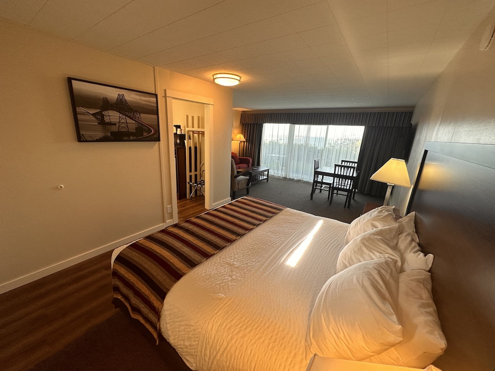 King View Suite (No Pets)